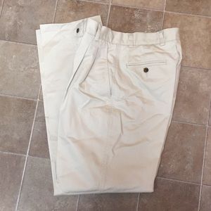 Men’s khaki pants, like new, 31 waist, 32 length.